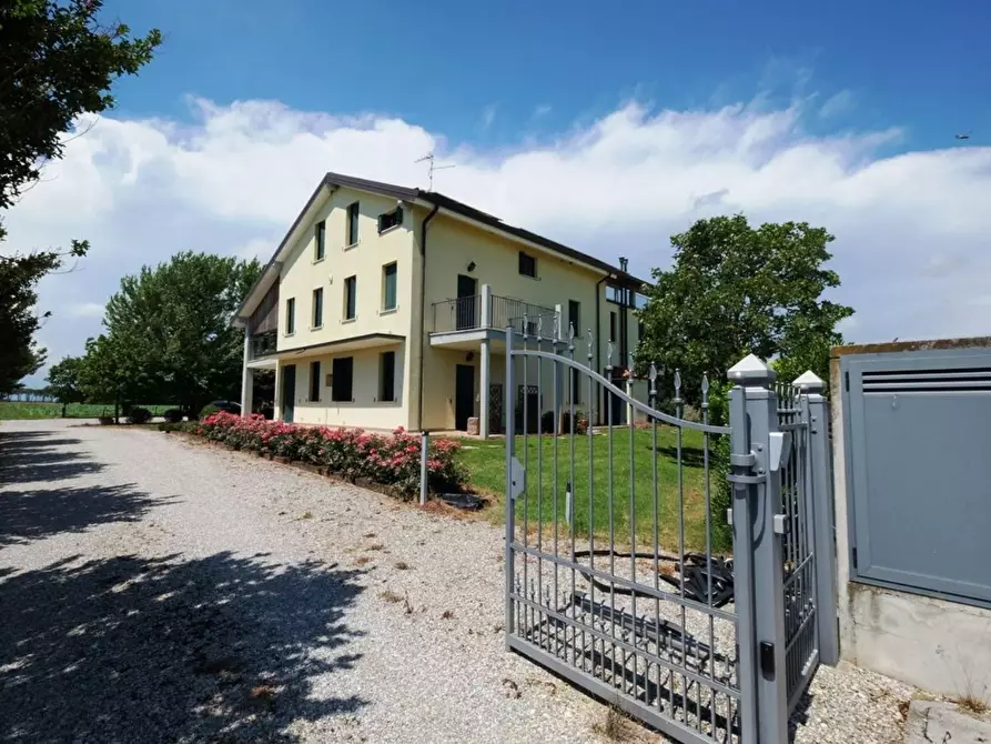 appartamento in vendita a Grado