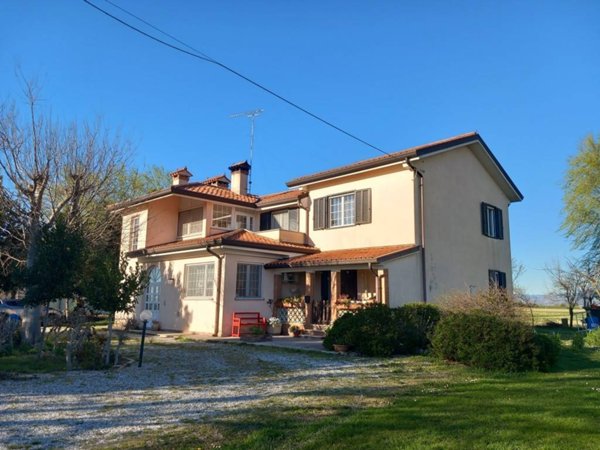 casa indipendente in vendita a Grado