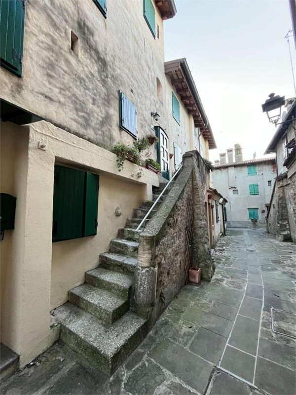 casa indipendente in vendita a Grado