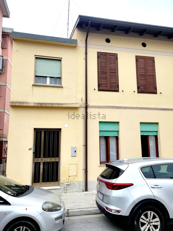 casa indipendente in vendita a Grado