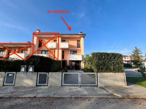 casa indipendente in vendita a Grado