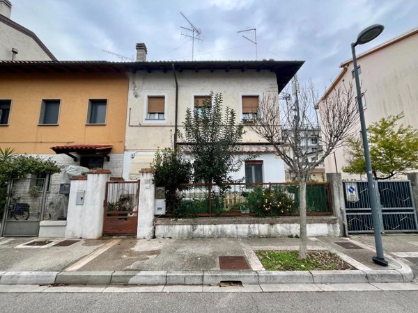 appartamento in vendita a Grado