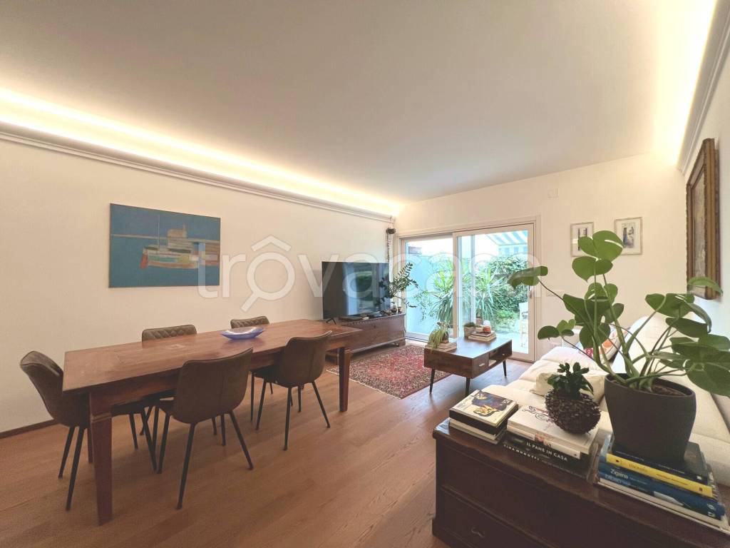 appartamento in vendita a Grado