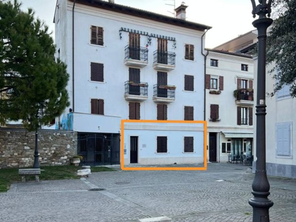 ufficio in vendita a Grado