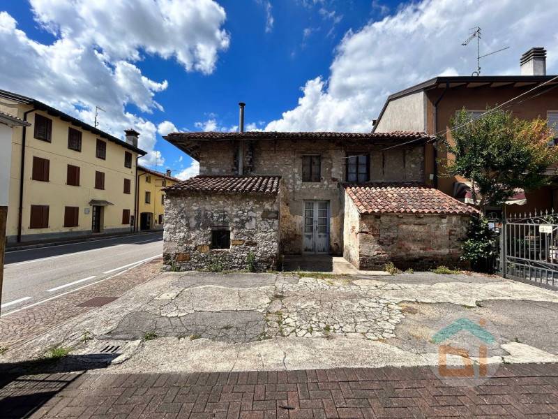 intera palazzina in vendita a Mariano del Friuli