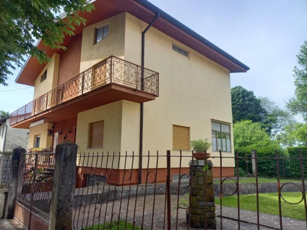 casa indipendente in vendita a Mariano del Friuli in zona Corona