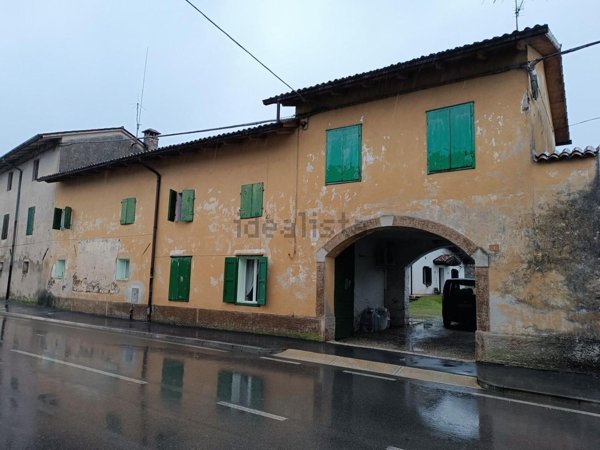 casa indipendente in vendita a Mariano del Friuli in zona Corona