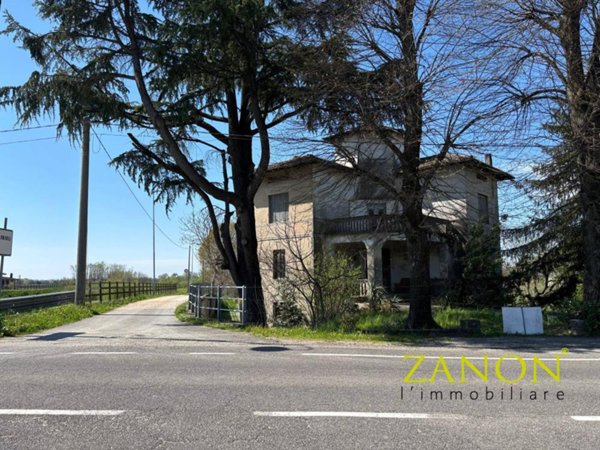 casa indipendente in vendita a Medea