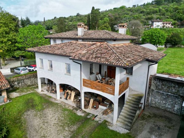 casa indipendente in vendita a Medea