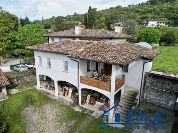 casa indipendente in vendita a Medea