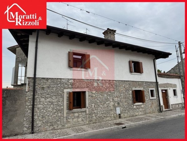 casa indipendente in vendita a Medea