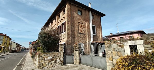 casale in vendita a Medea