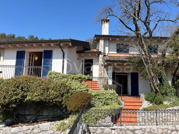casa indipendente in vendita a Medea
