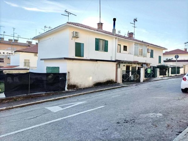 casa indipendente in vendita a Monfalcone