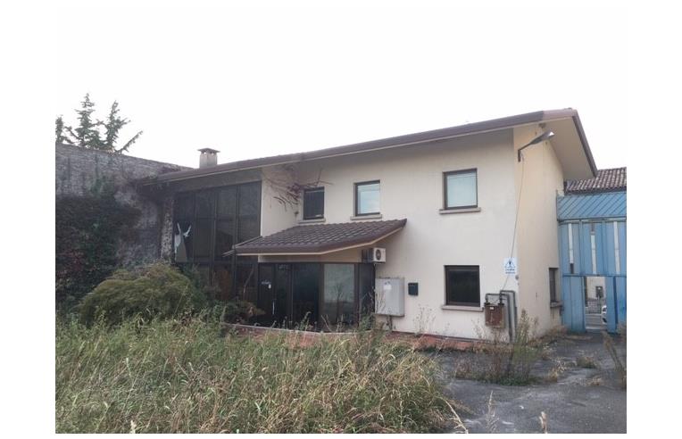 casa indipendente in vendita a Monfalcone in zona Aris