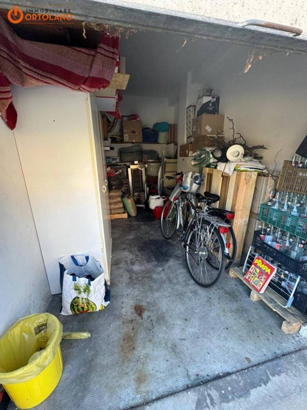 locale di sgombero in vendita a Monfalcone