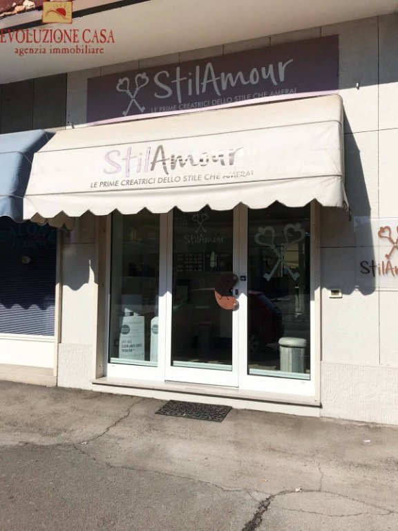 locale commerciale in vendita a Monfalcone