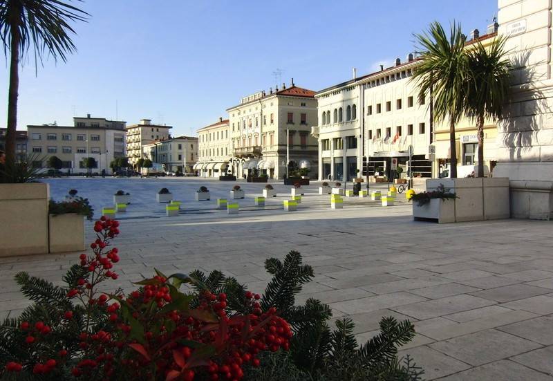 negozio in vendita a Monfalcone
