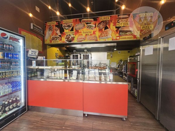locale commerciale in vendita a Monfalcone in zona Panzano