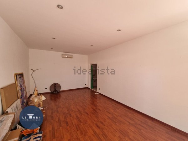 locale commerciale in vendita a Monfalcone