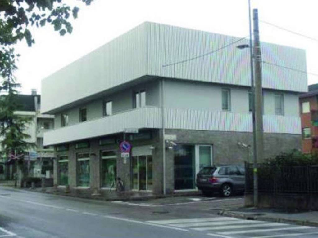 negozio in vendita a Monfalcone