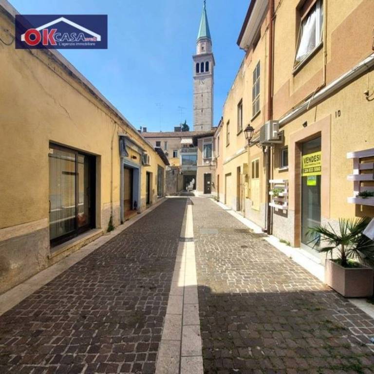 appartamento in vendita a Monfalcone in zona Marina Julia