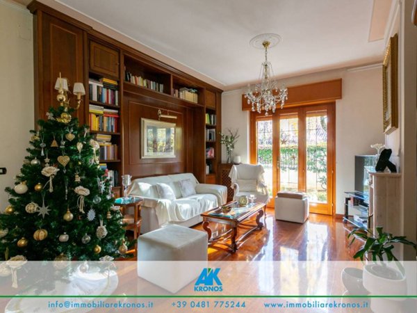 casa indipendente in vendita a Monfalcone in zona Aris