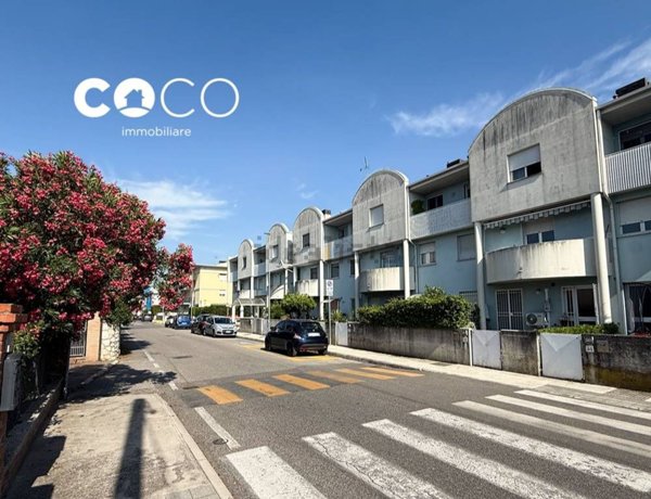 appartamento in vendita a Monfalcone in zona Aris
