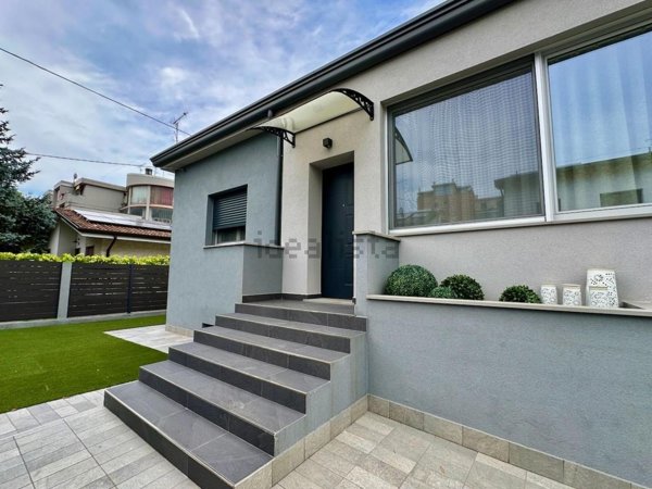 casa indipendente in vendita a Monfalcone