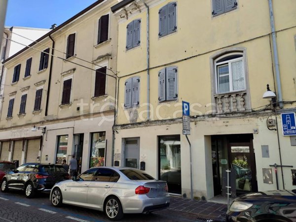 negozio in vendita a Monfalcone