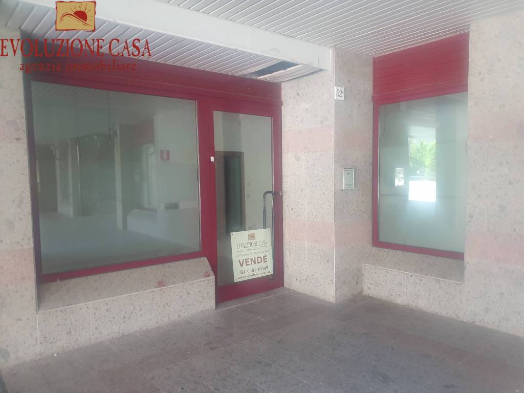 negozio in vendita a Monfalcone