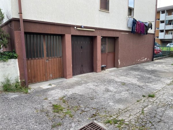locale di sgombero in vendita a Monfalcone