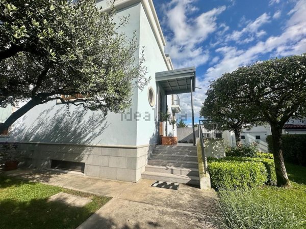 casa indipendente in vendita a Monfalcone