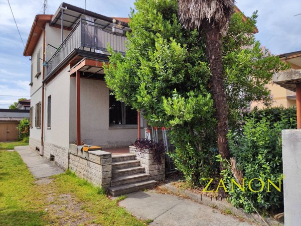 casa indipendente in vendita a Monfalcone