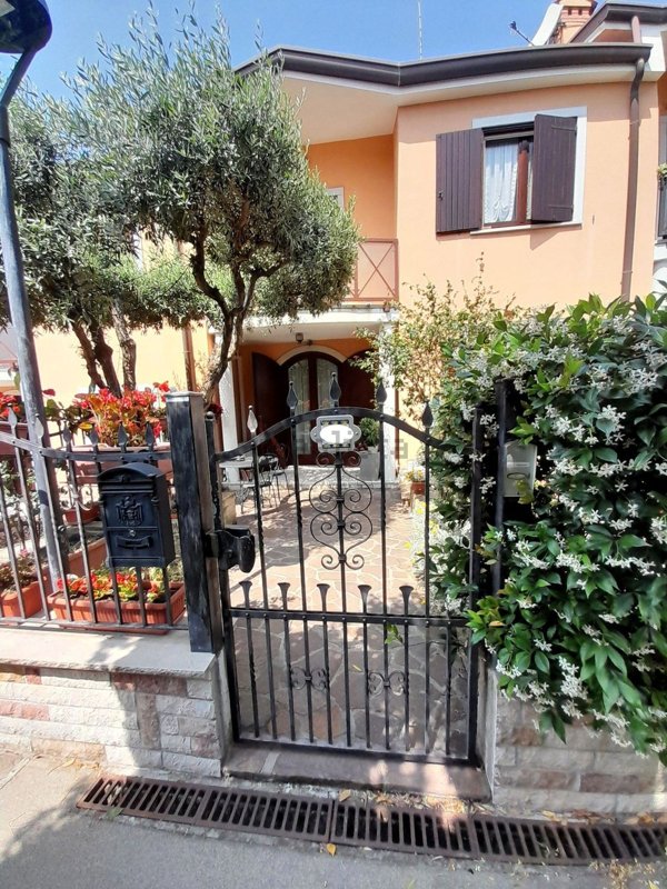 casa indipendente in vendita a Monfalcone