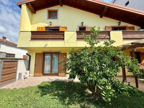 casa indipendente in vendita a Monfalcone