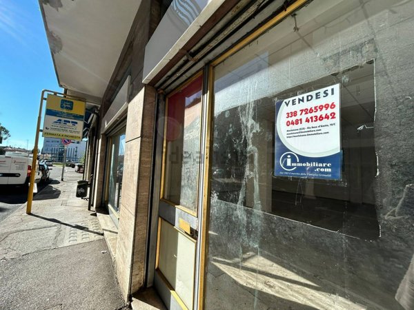 locale commerciale in vendita a Monfalcone