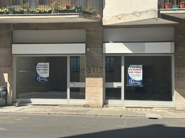 locale commerciale in vendita a Monfalcone