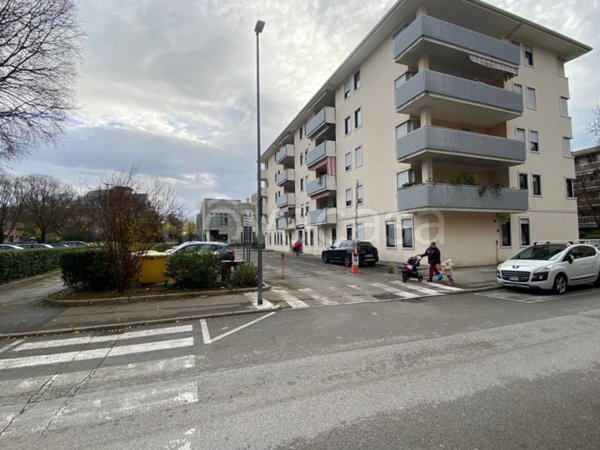 negozio in vendita a Monfalcone