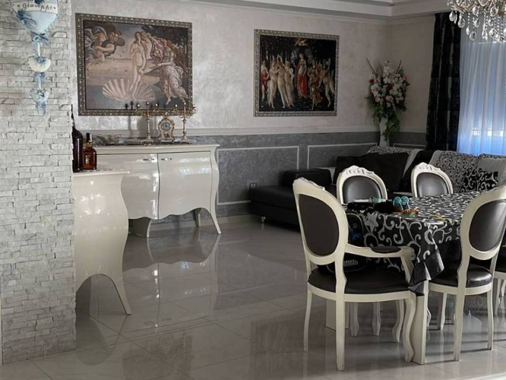 appartamento in vendita a Monfalcone in zona Marina Julia