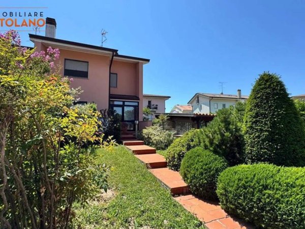 casa indipendente in vendita a Monfalcone