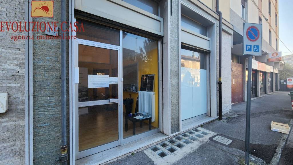 negozio in vendita a Monfalcone