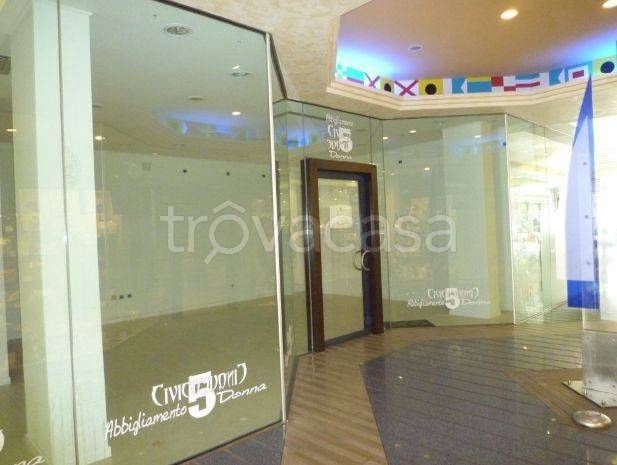 negozio in vendita a Monfalcone