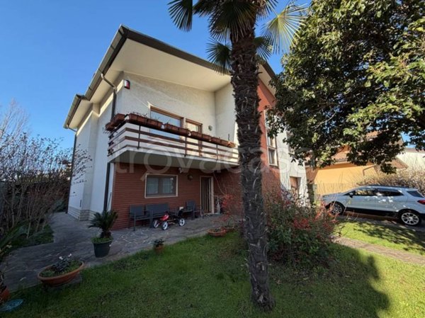 casa indipendente in vendita a Monfalcone