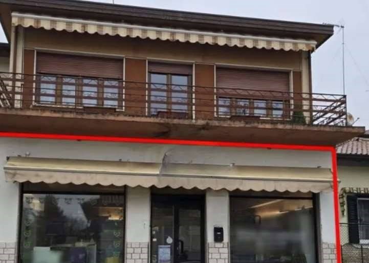 negozio in vendita a Monfalcone