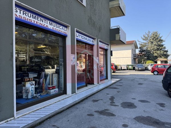 negozio in vendita a Monfalcone