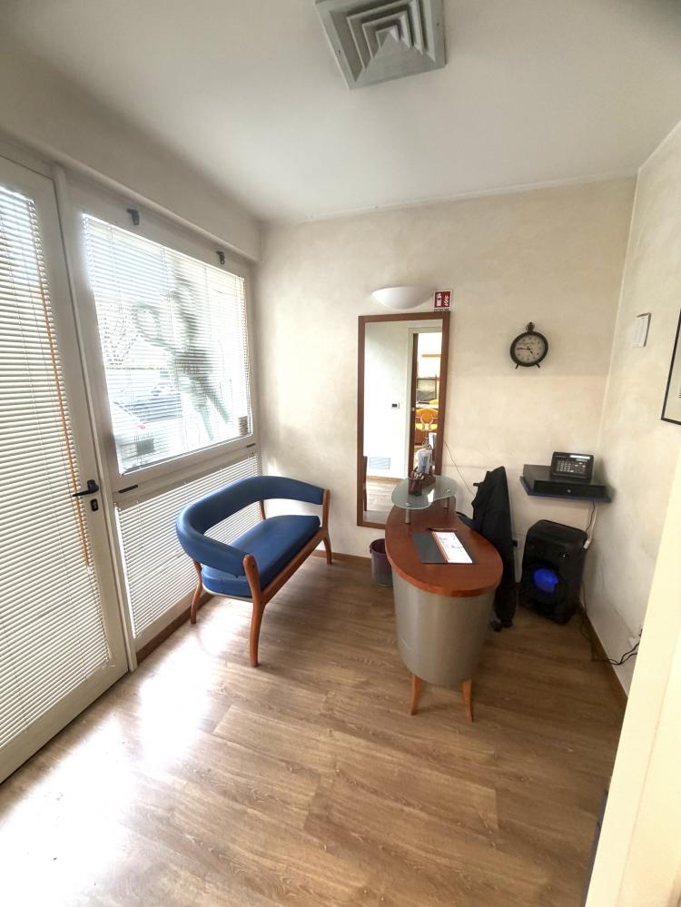 negozio in vendita a Monfalcone