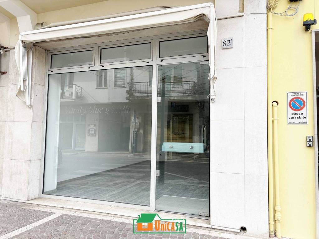negozio in vendita a Monfalcone