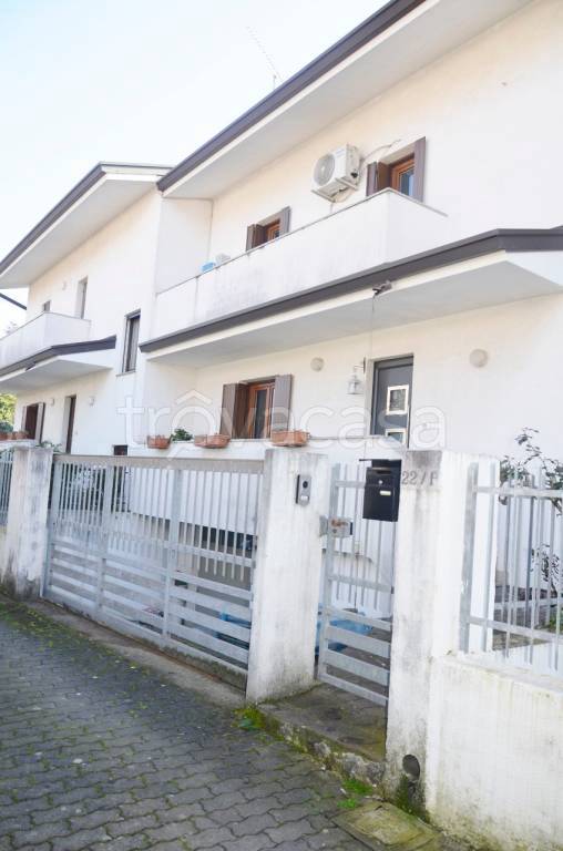 casa indipendente in vendita a Monfalcone