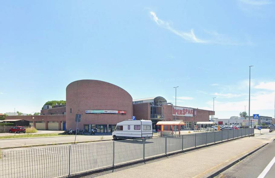 negozio in vendita a Monfalcone